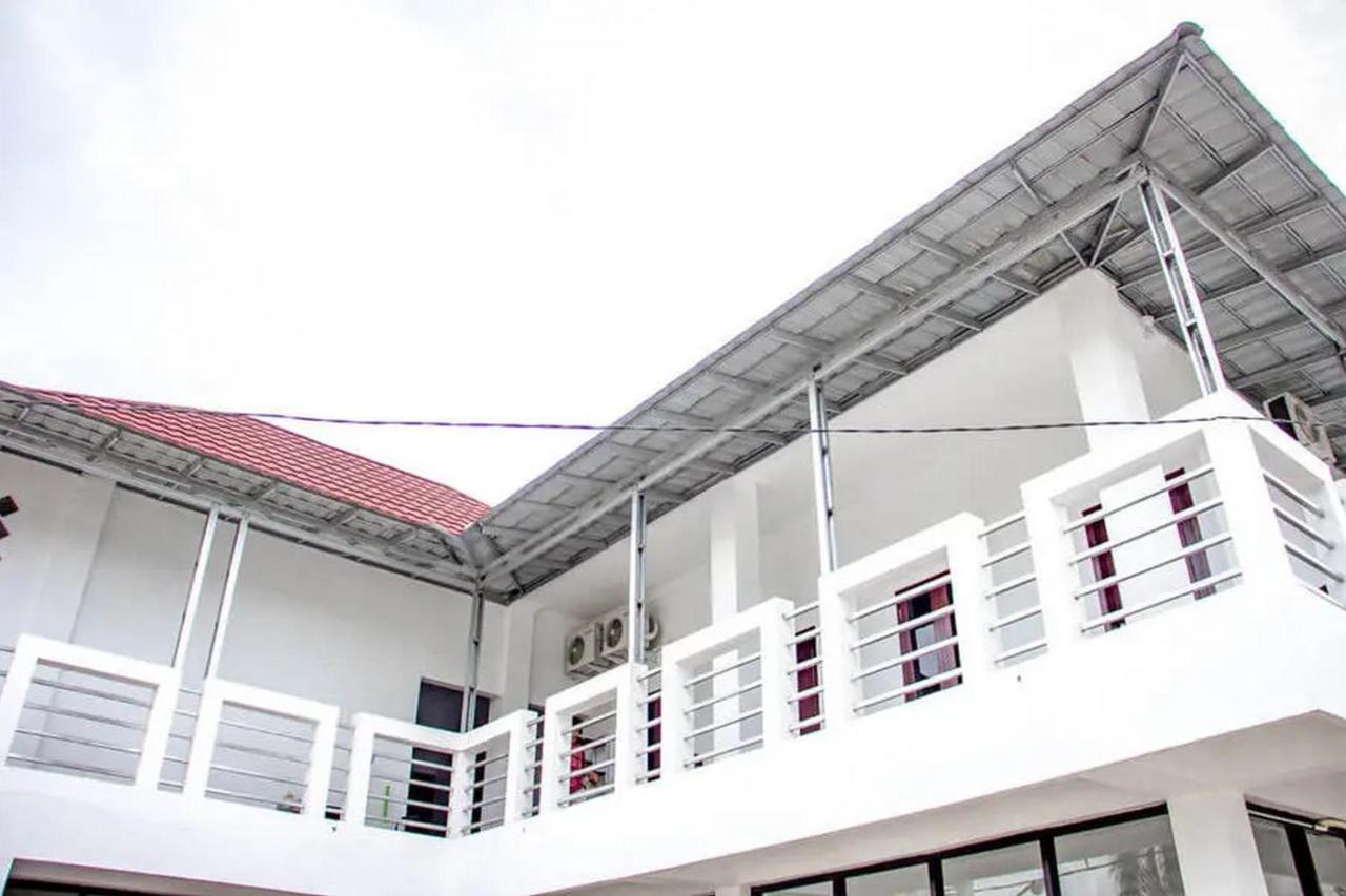 Samar Wulu Guest House Syariah RedPartner Ketapang  Bagian luar foto